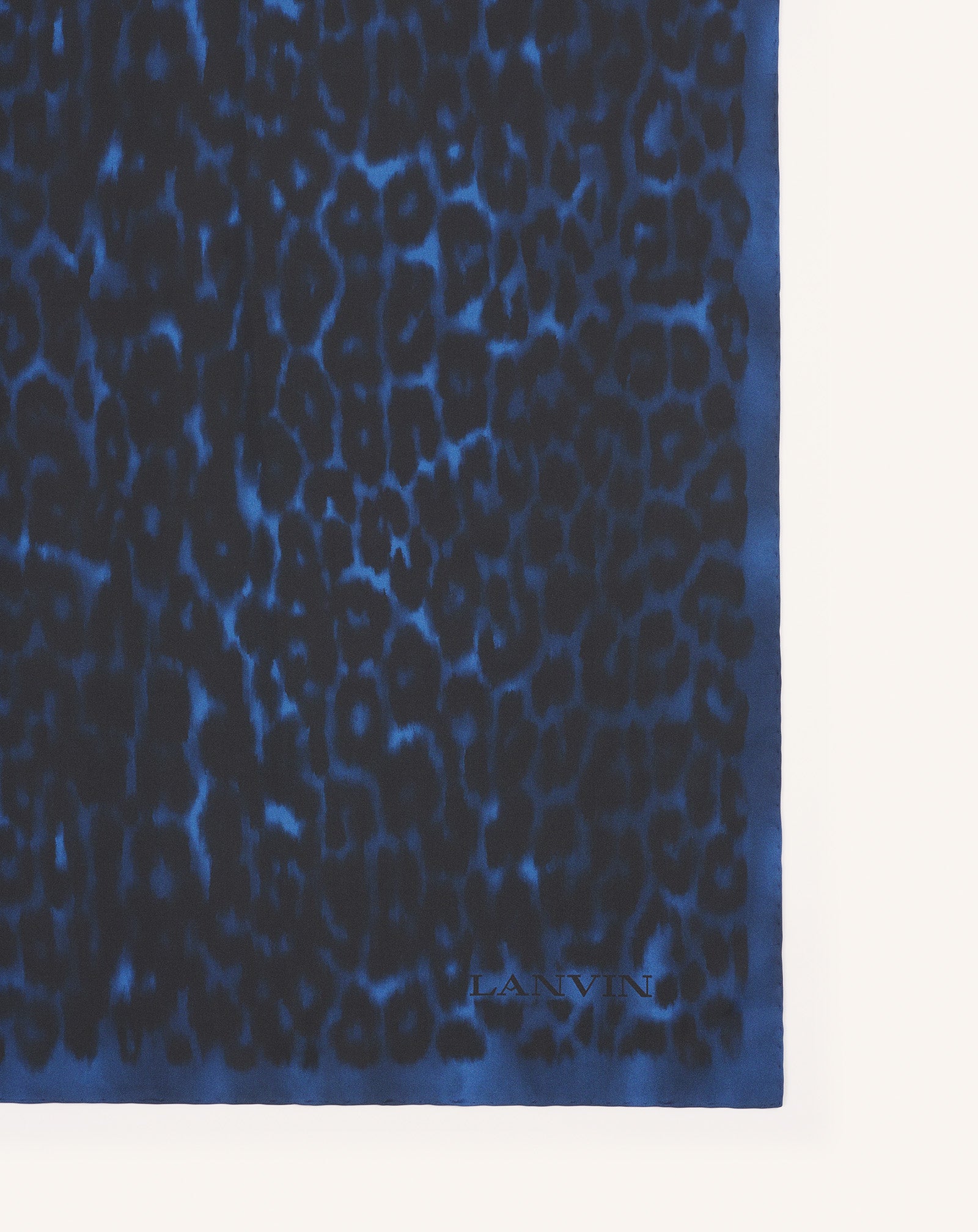 LEOPARD PRINT SILK SCARF - Image 3