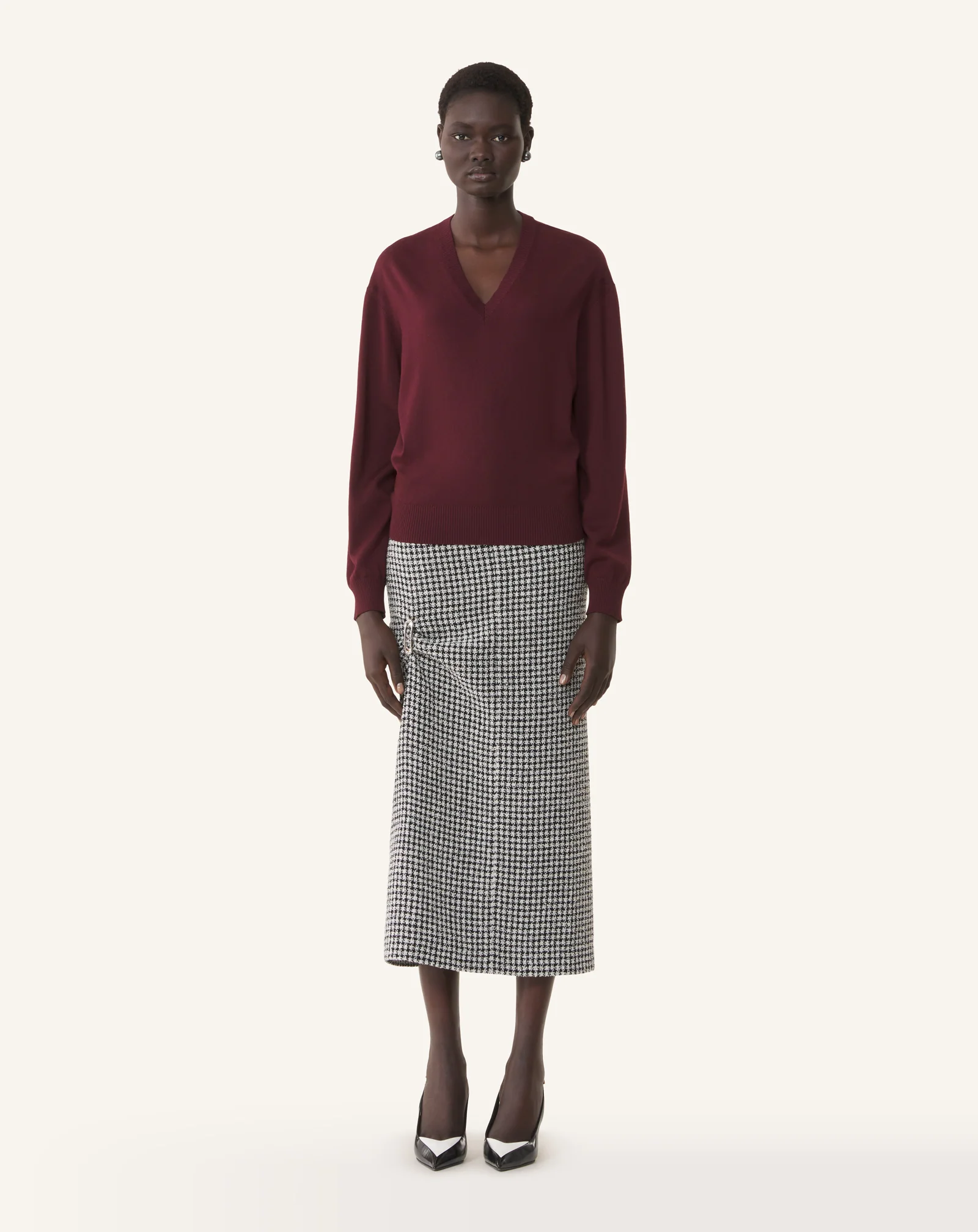 V-NECK MERINO SWEATER WITH GROSGRAIN DETAIL - Image 2